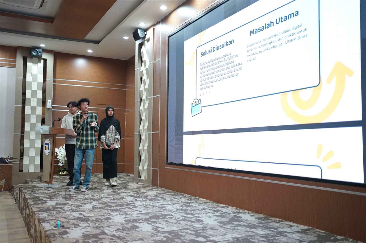 Presentasi Peserta Hasil Pengerjaan Study Case